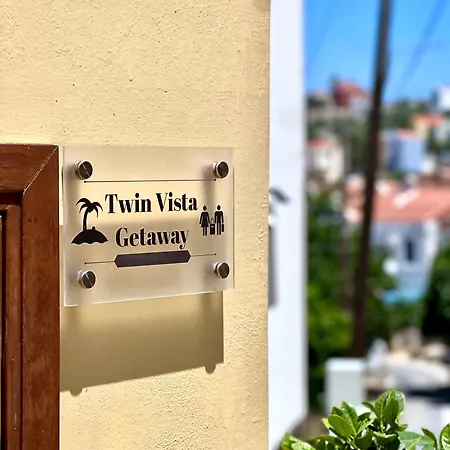 Twin Vista Getaway *